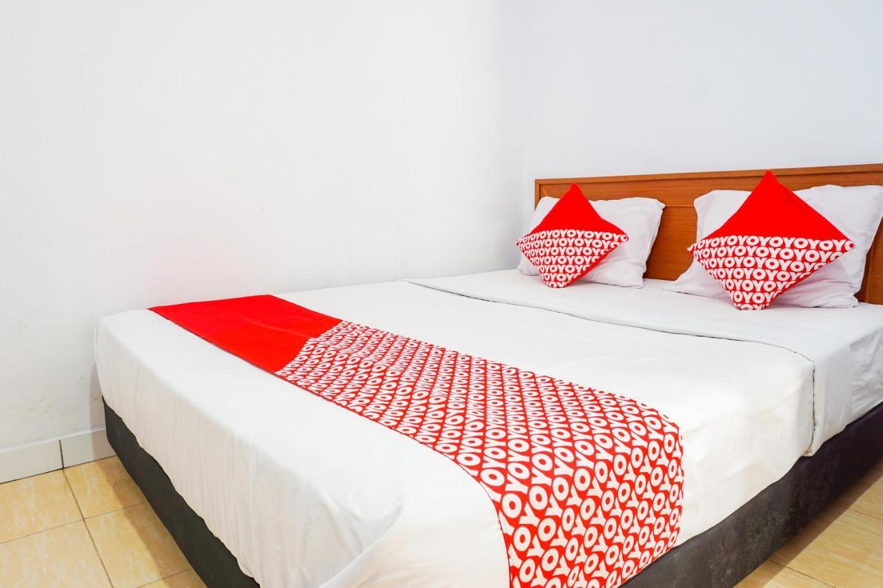 Oyo 569 Cigadung Guest House Syariah Bandung Exterior photo